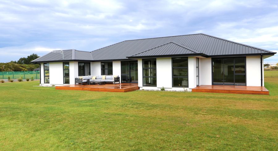  at 37 Shand Way, Otatara