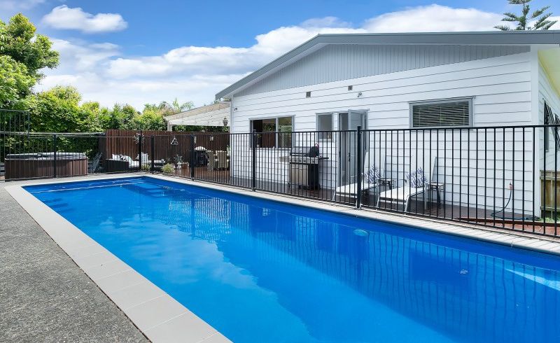  at 250 Meola Road, Point Chevalier, Auckland