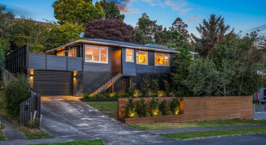  at 21 Robbies Road, Shelly Park, Auckland