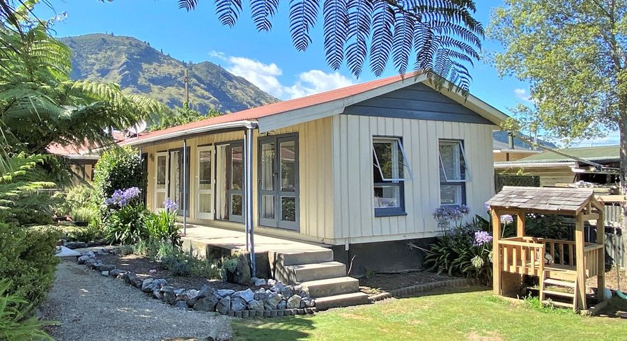  at 471 Abel Tasman Drive, Motupipi