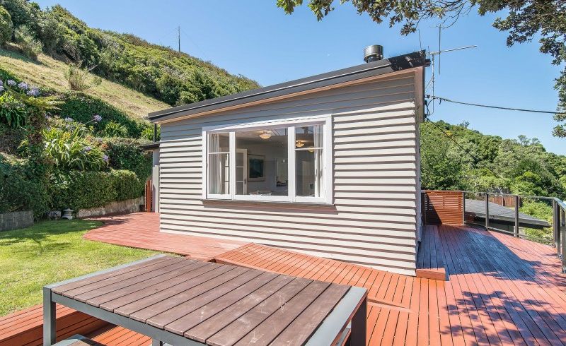  at 3 Houghton Bay Road, Houghton Bay, Wellington