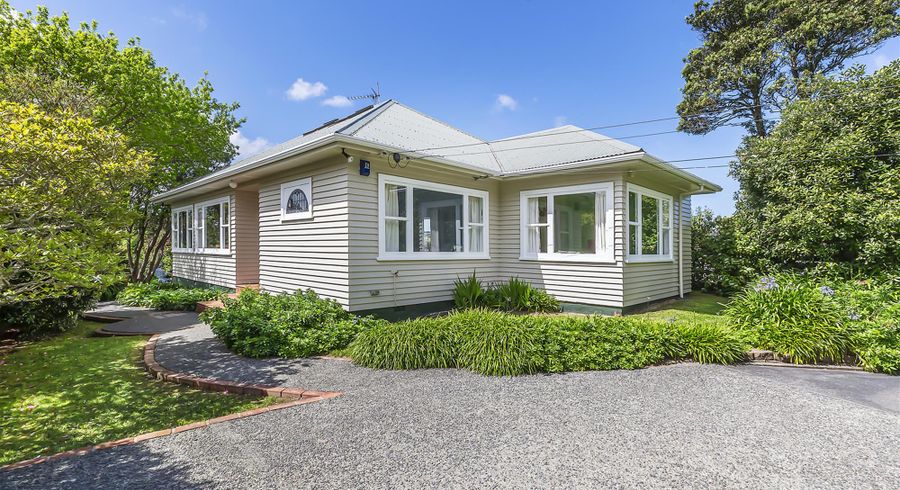  at 31 Chester Road, Tawa, Wellington