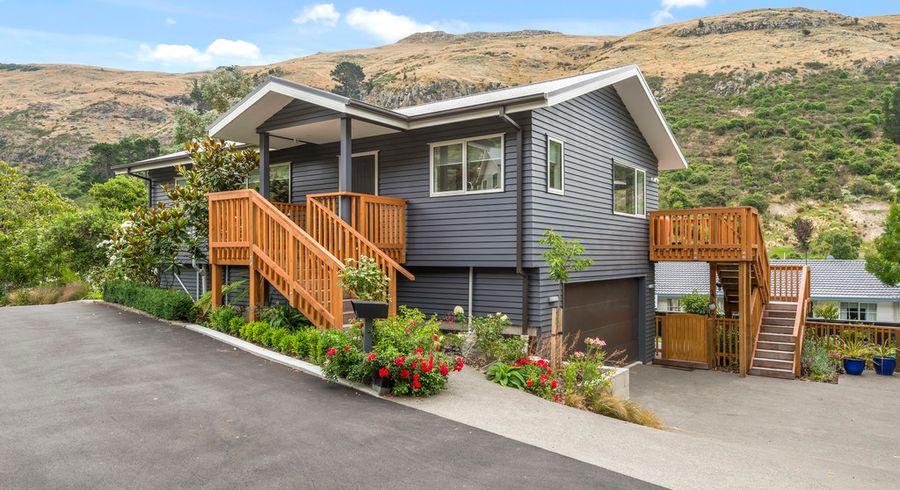  at 15 Cascade Place, Sumner, Christchurch