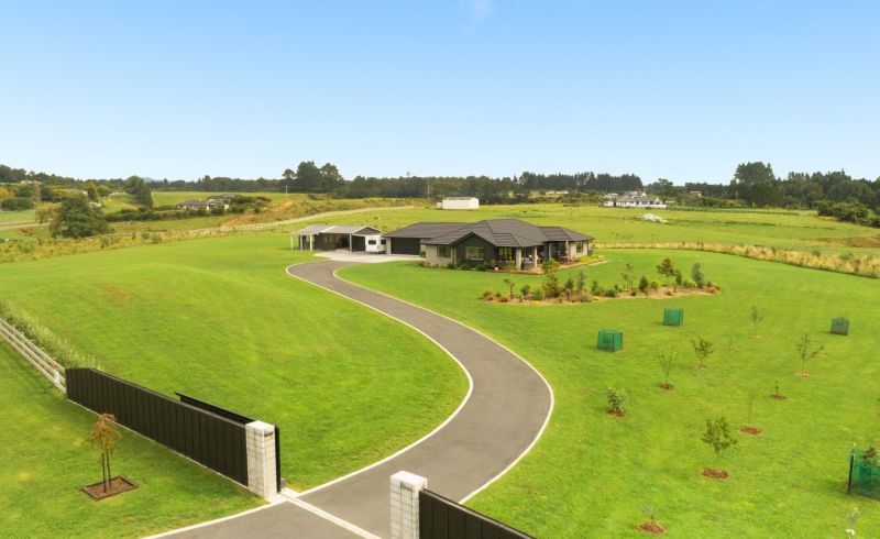  at 7 Betty May Drive, Pyes Pa, Tauranga
