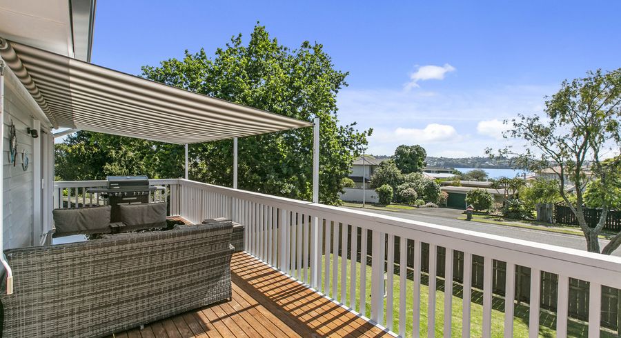  at 80 Muir Avenue, Mangere Bridge, Auckland