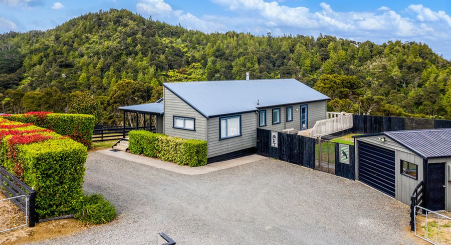  at 100F Axtens Road, Bombay