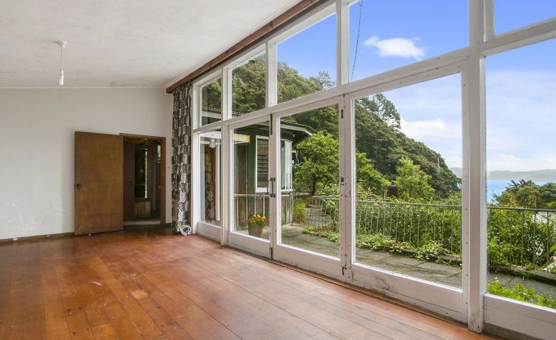  at 9 Waerenga Road, Days Bay, Lower Hutt