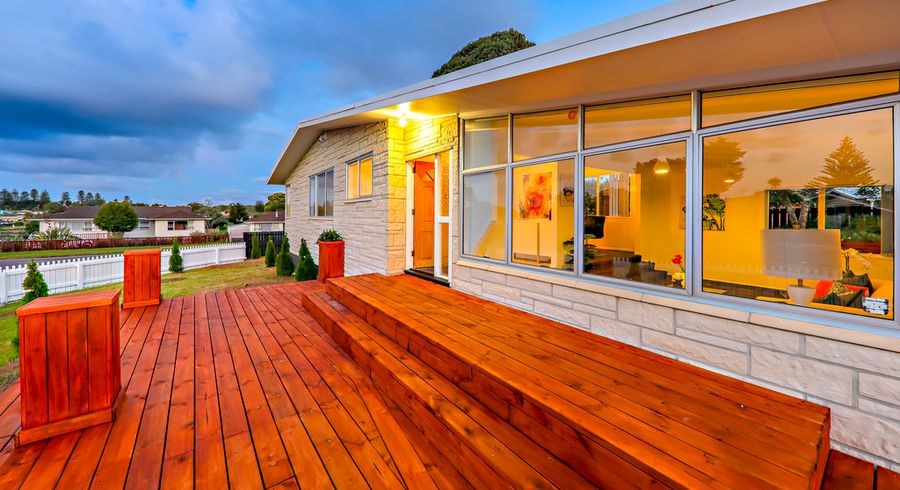  at 13 Damian Way, Weymouth, Auckland