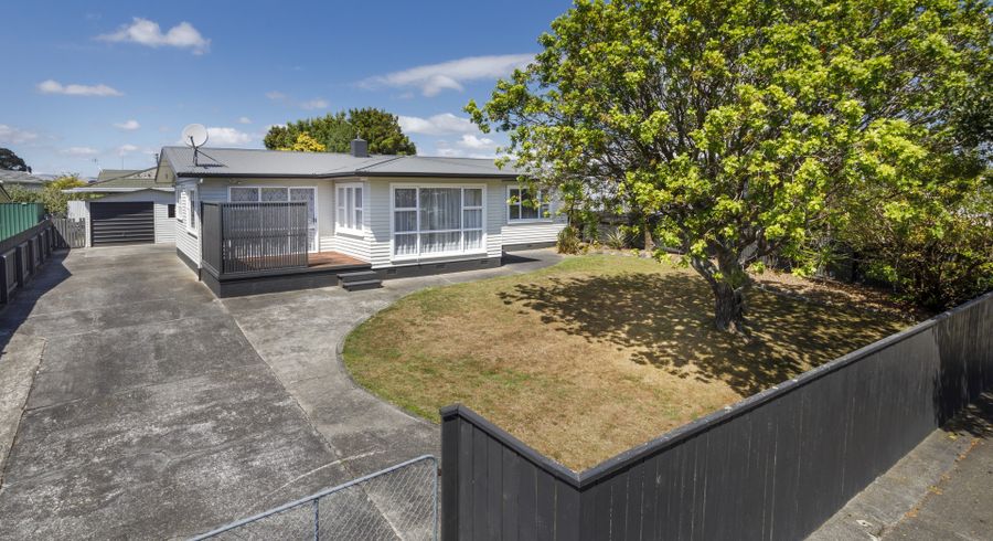  at 6 Lockhart Avenue, Milson, Palmerston North