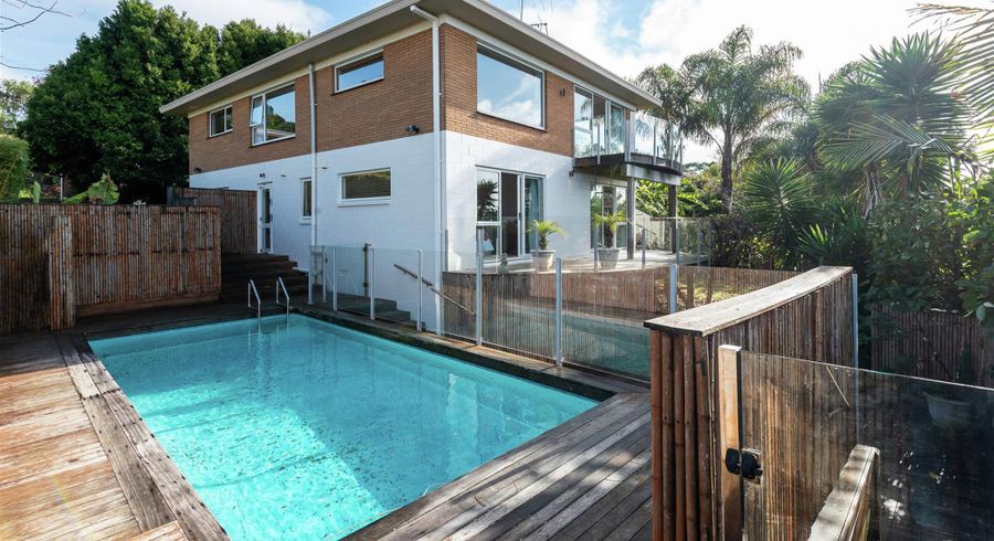  at 18 College Road, Saint Johns, Auckland
