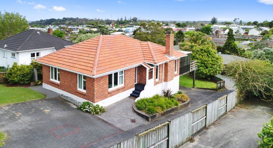  at 32 Evans Road, Glen Eden, Auckland