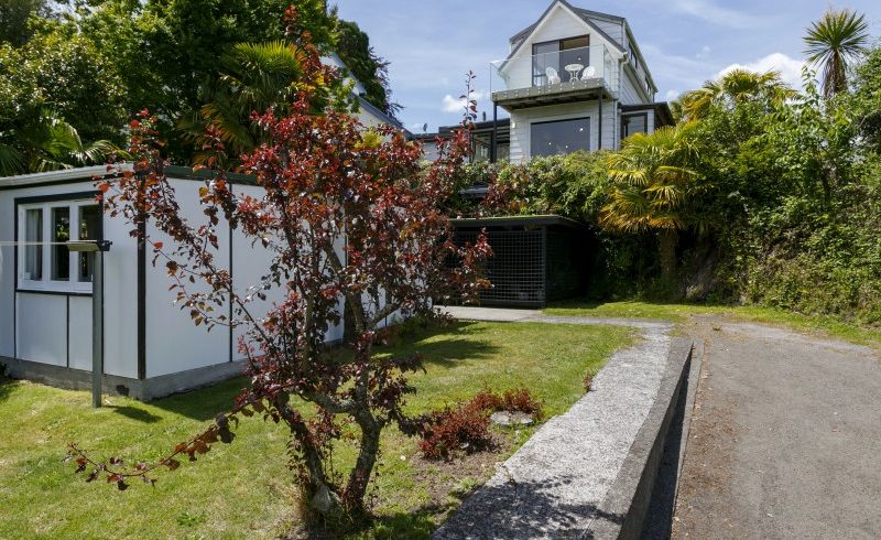  at 2/202 Lake Terrace, Waipahihi, Taupō