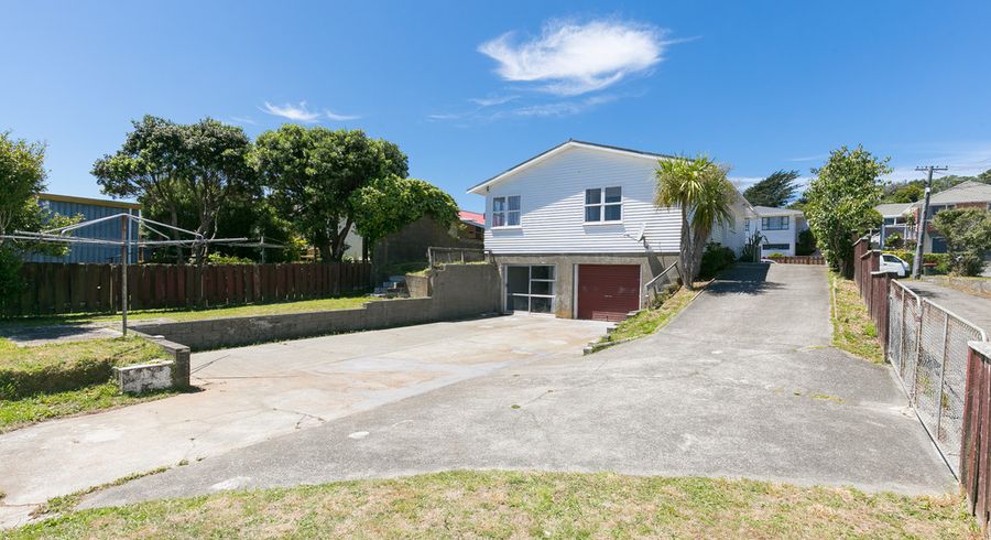  at 19 Oswald Crescent, Paparangi, Wellington