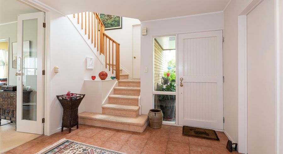  at 2/16 Zion Road, Birkenhead, Auckland