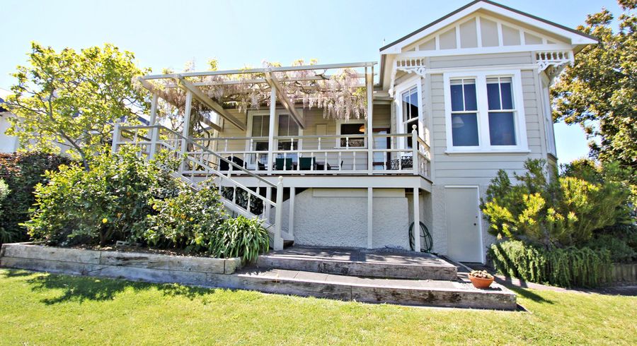  at 1 Roslyn Road, Bluff Hill, Napier