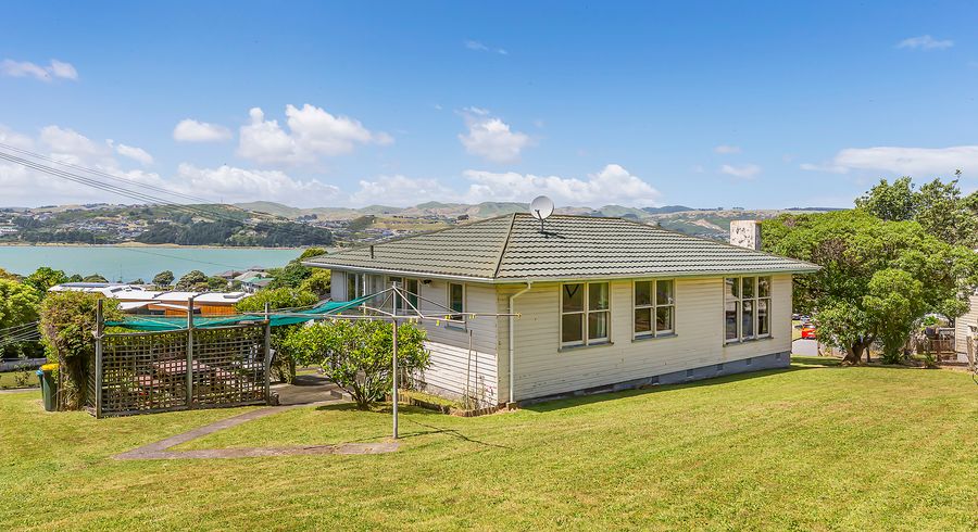  at 14 Arero Place, Titahi Bay, Porirua