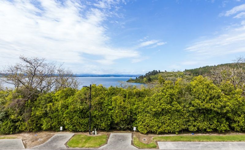  at 83 Parawera Drive, Acacia Bay, Taupō