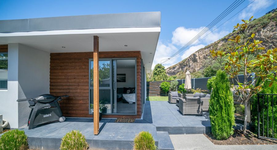  at 47 Wakefield Avenue, Sumner, Christchurch