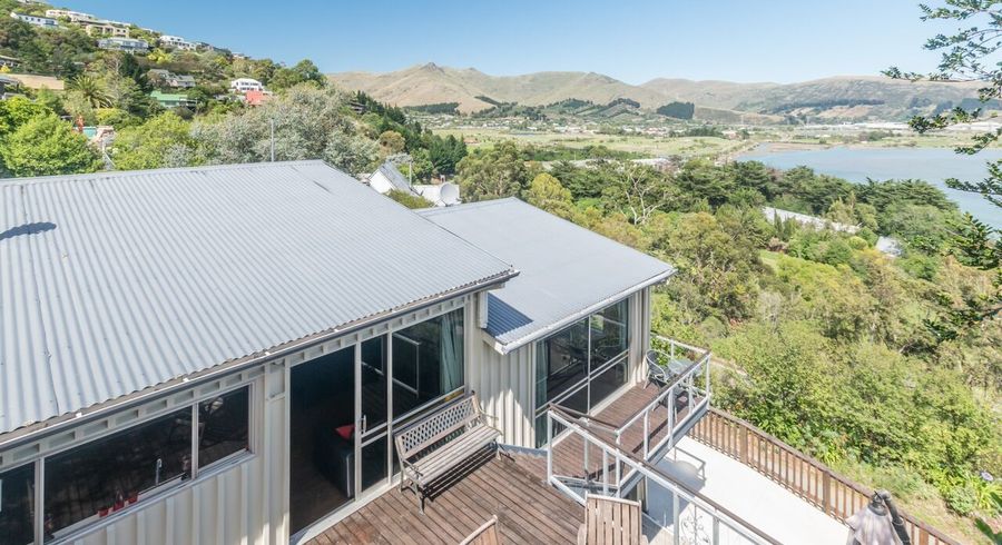  at 12 Cannon Hill Crescent, Mount Pleasant, Christchurch