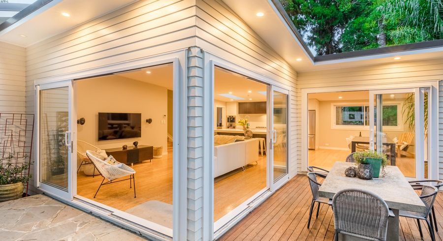  at 5 Tainui Road, Titirangi, Auckland