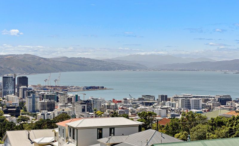  at 5 Bruce Avenue, Brooklyn, Wellington