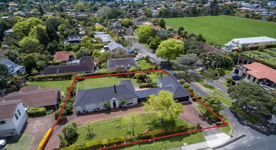  at 30 Paparoa Road, Cockle Bay, Auckland