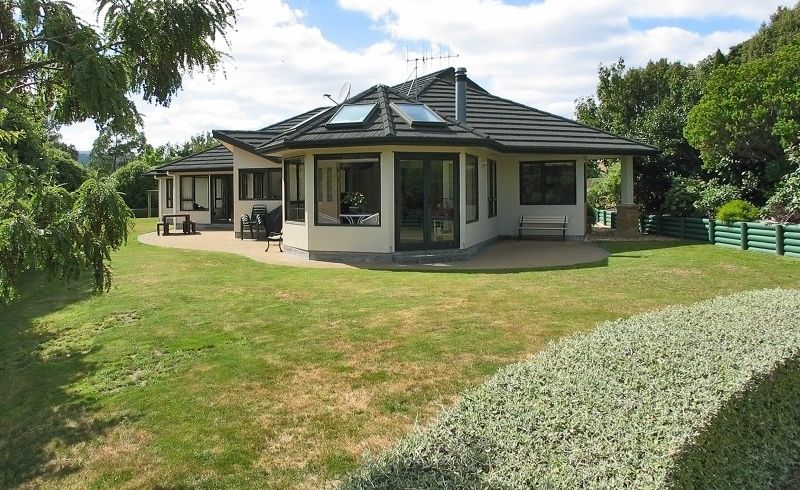  at 11 Scoresby Grove, Whitby, Porirua