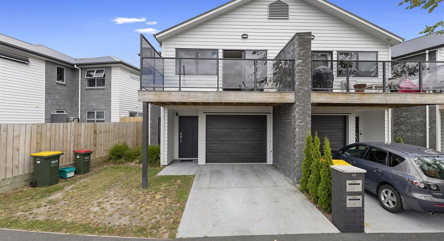  at 8/16 Jones Crescent, Melville, Hamilton