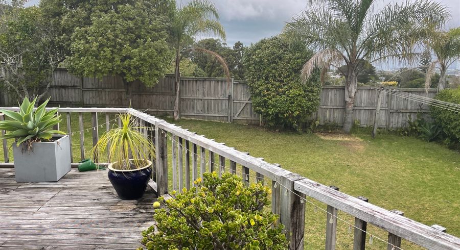  at 4 Grenada Avenue, Forrest Hill, Auckland