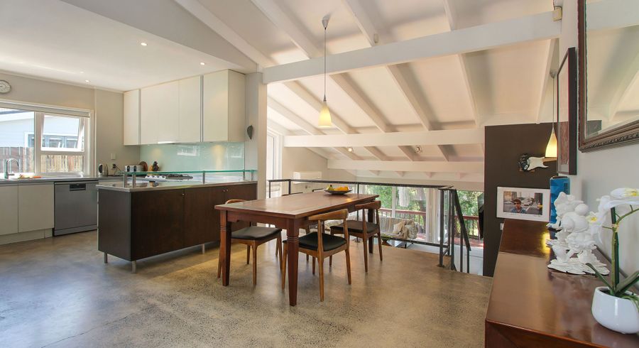  at 99 Porritt Avenue, Chatswood, Auckland