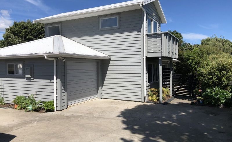 at 2A Kapiti Crescent, Titahi Bay, Porirua