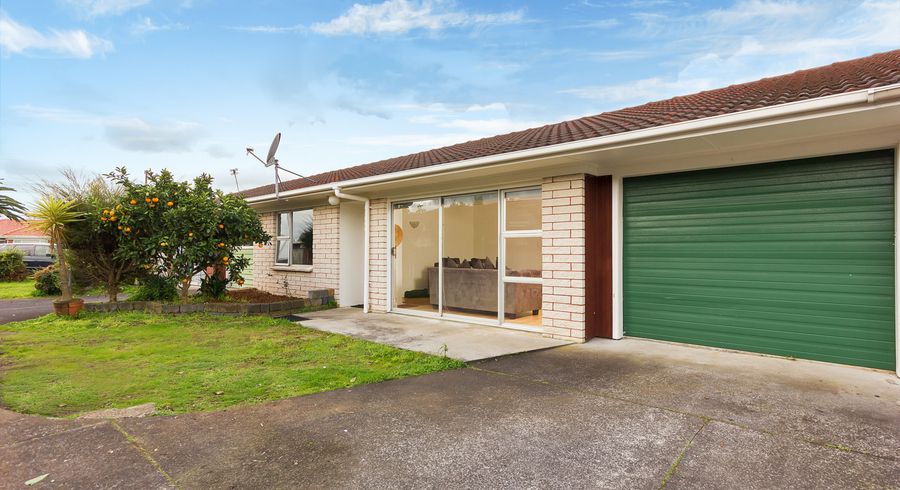  at 2/129 Carruth Road, Papatoetoe, Auckland
