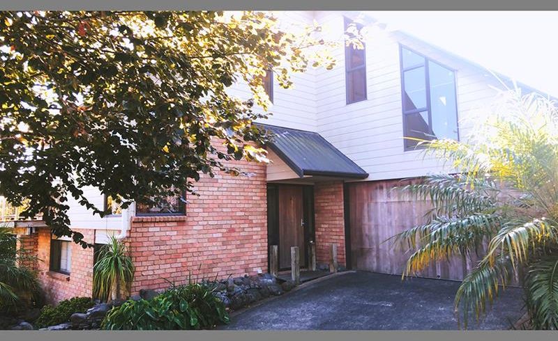  at 17A Grassways Avenue, Pakuranga, Auckland