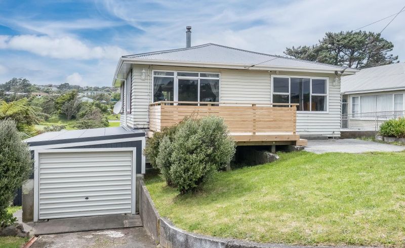  at 30 Robert Street, Newlands, Wellington