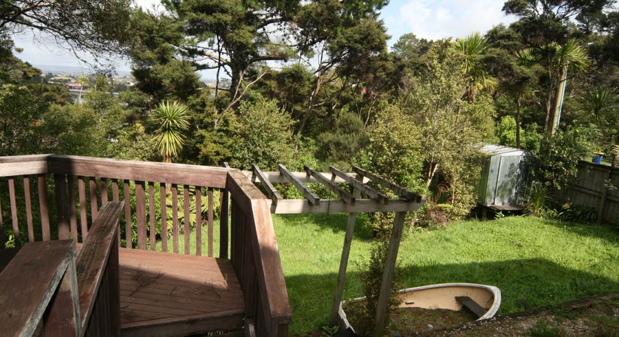  at 6 Remu Place, Greenhithe, Auckland