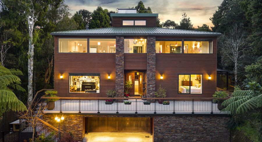  at 32 Turanga Road, Henderson Valley, Auckland