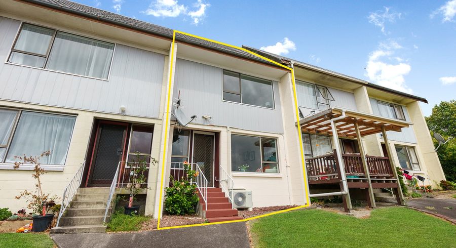  at 2/24 Copley Street, New Lynn, Auckland