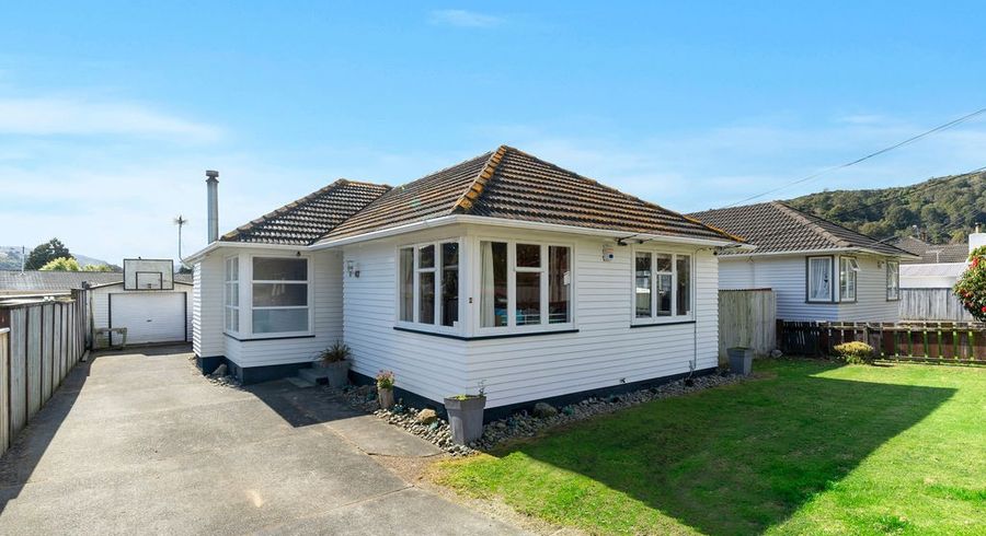  at 6 Chittick Street, Stokes Valley, Lower Hutt
