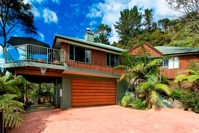  at 207 Carter Road, Oratia, Auckland