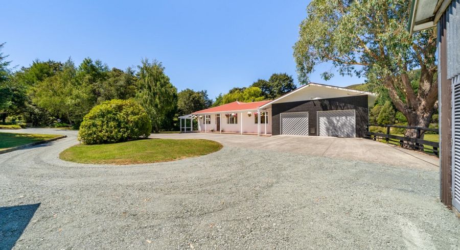  at 281A Katherine Mansfield Drive, Whitemans Valley, Upper Hutt