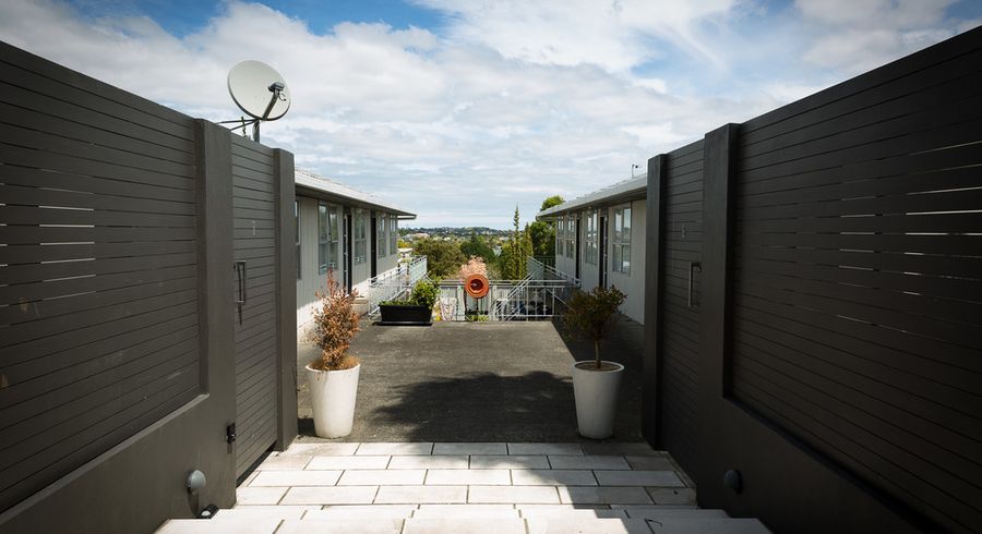  at 8 George Street, Mount Eden, Auckland