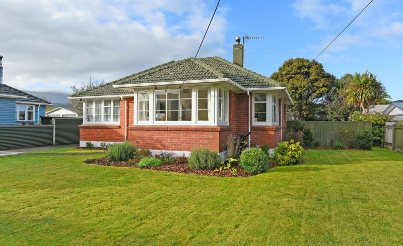 at 6 Hazel Street, Ebdentown, Upper Hutt