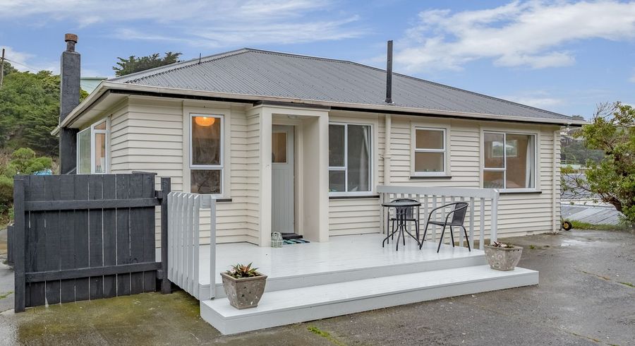  at 1/45 Thornley Street, Titahi Bay, Porirua