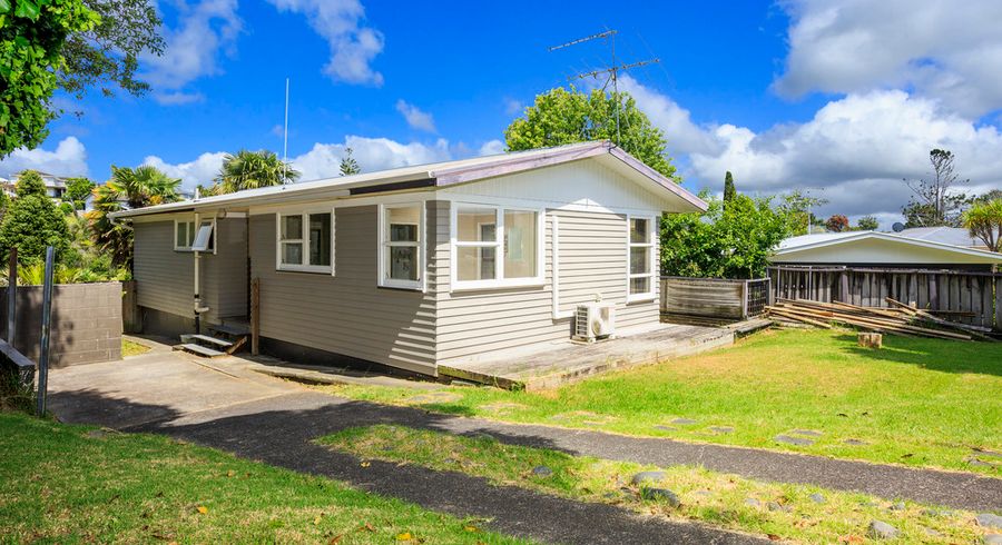  at 63 Stott Avenue, Birkdale, Auckland
