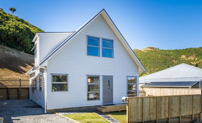  at 8 Rarangi Way, Owhiro Bay, Wellington