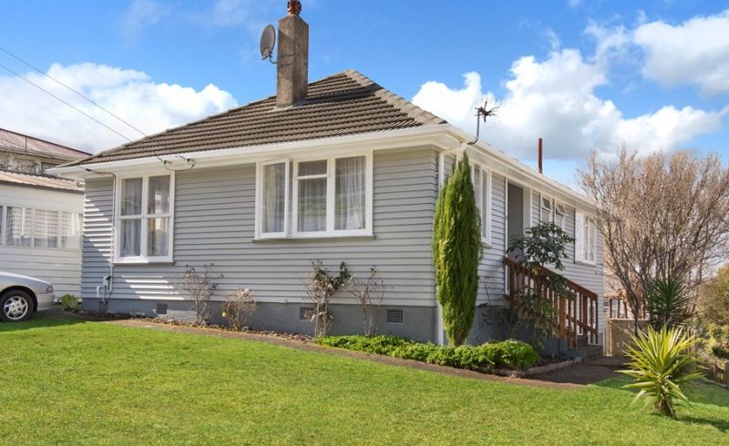  at 4 Waiho Terrace, Elsdon, Porirua