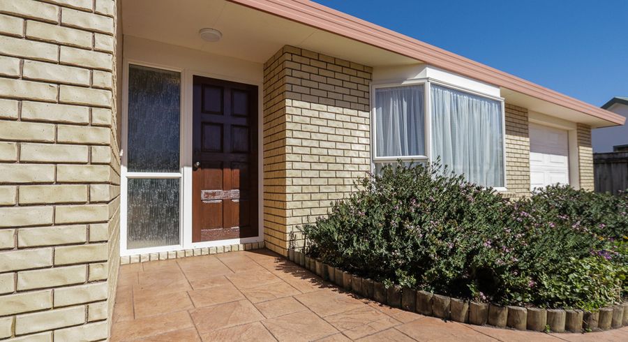  at 22 Hadleigh Court, Paraparaumu