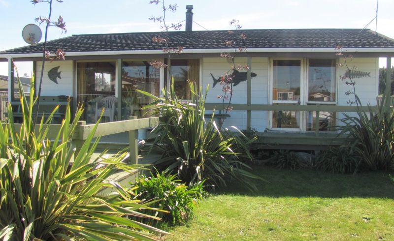  at 584 Waitarere Beach Road, Waitārere Beach, Levin