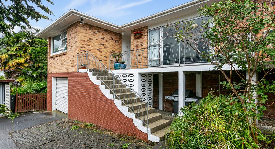  at 2/5 Addison Drive, Glendene, Auckland