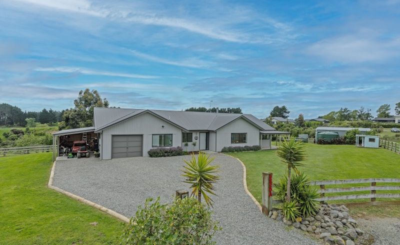 at 235A Watershed Road, Bunnythorpe